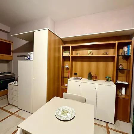 Affittacamere Da Francesca Guestrooms 3*